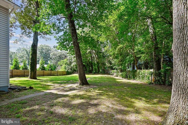 252 MAGOTHY BRIDGE RD, Pasadena, MD 21122