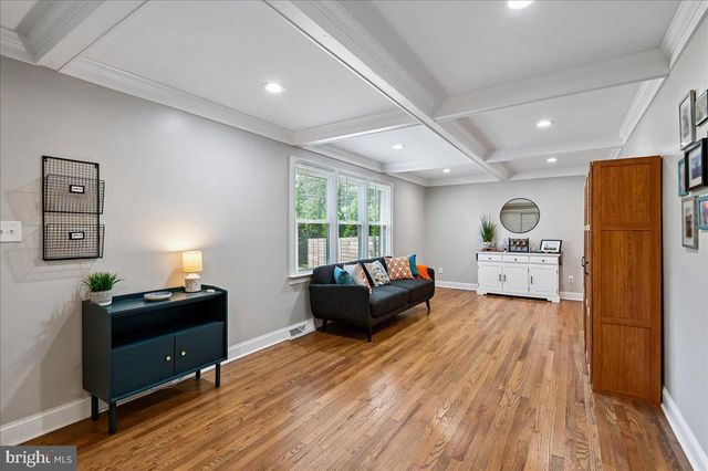 252 MAGOTHY BRIDGE RD, Pasadena, MD 21122