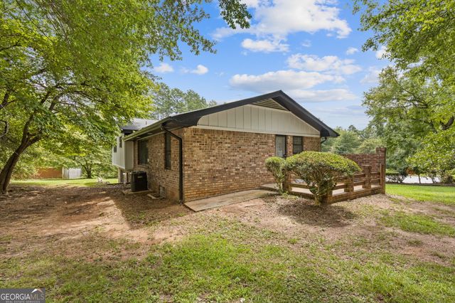 120 Melanie Court, South Fulton, GA 30349