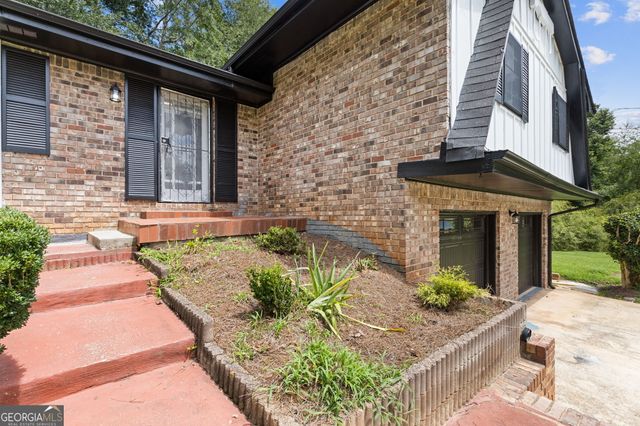 120 Melanie Court, South Fulton, GA 30349