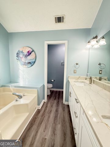 467 Grove Pointe Court 10, Locust Grove, GA 30248