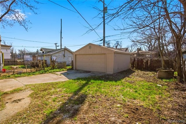 16139 Inverness Street, Detroit, MI 48221