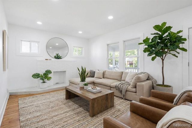 16139 Inverness Street, Detroit, MI 48221