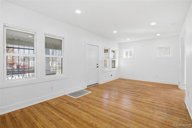 16139 Inverness Street, Detroit, MI 48221