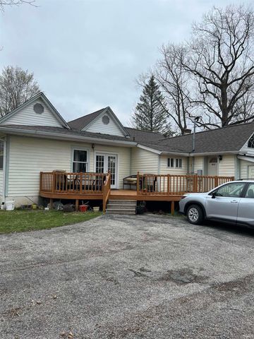 613 W Kirkwood Avenue, Bloomington, IN 47404