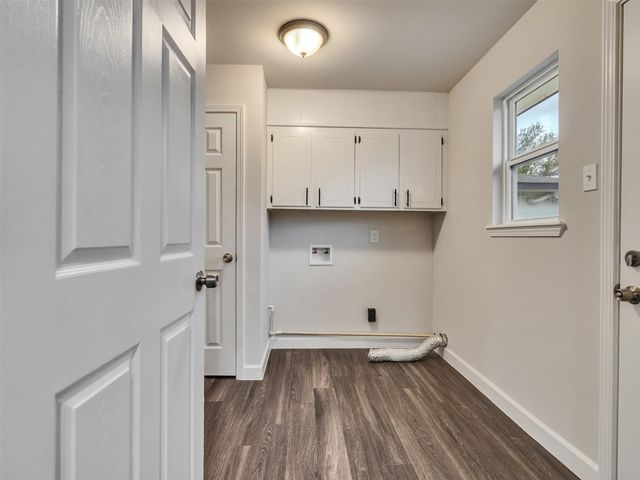 1905 County Road 235, Alvin, TX 77511