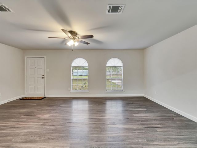 1905 County Road 235, Alvin, TX 77511