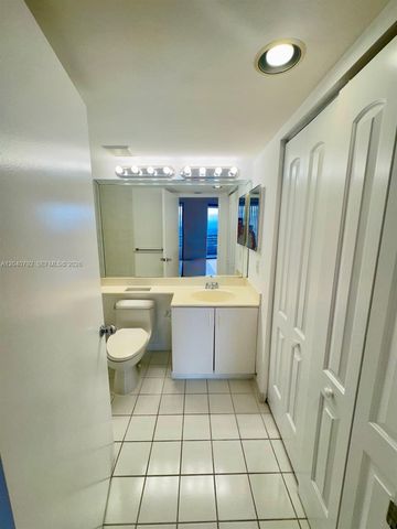 3300 NE 191st Street 1603, Aventura, FL 33180