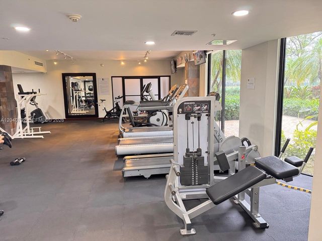 3300 NE 191st Street 1603, Aventura, FL 33180