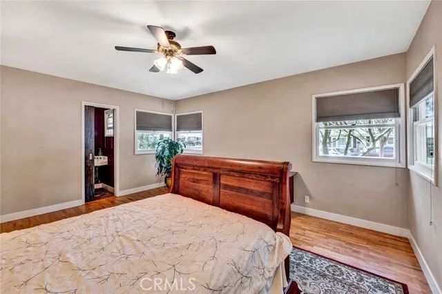 1135 W 10th Street, Santa Ana, CA 92703