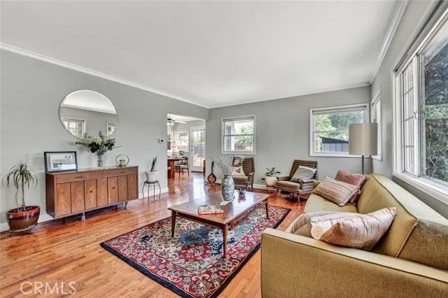 1135 W 10th Street, Santa Ana, CA 92703
