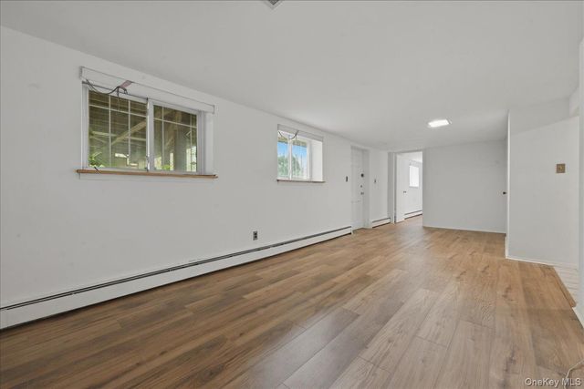 1395 Meadowbrook Road, Merrick, NY 11566