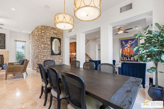 253 Calle La Soledad, Palm Springs, CA 92262