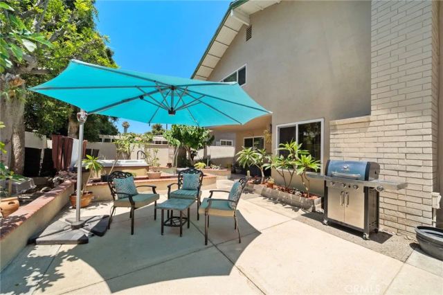 17527 Briarwood Street, Fountain Valley, CA 92708