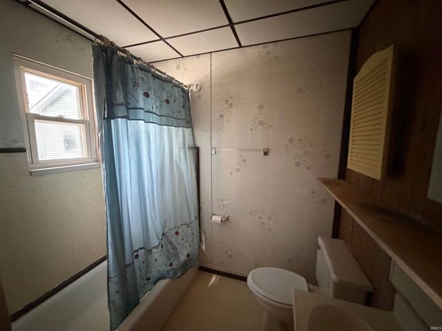 715 Elm Street, Decatur, IN 46733