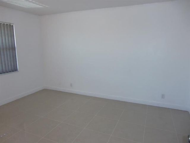 3243 104 Avenue, Coral Springs, FL 33065