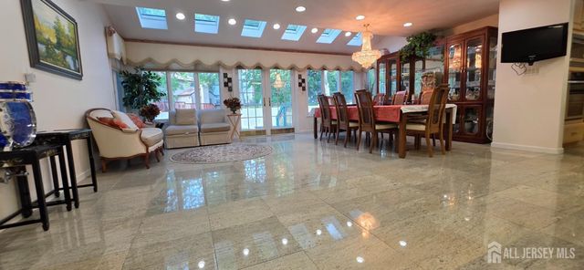 6 Sandra Drive, Edison, NJ 08820