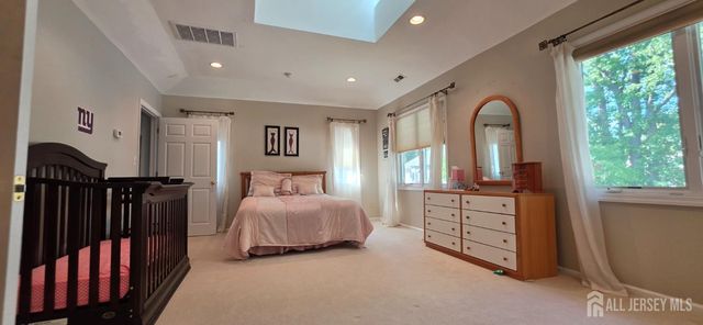 6 Sandra Drive, Edison, NJ 08820