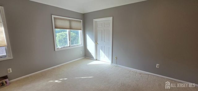6 Sandra Drive, Edison, NJ 08820