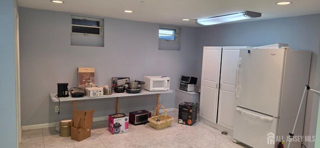 6 Sandra Drive, Edison, NJ 08820