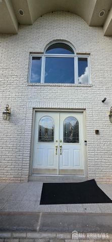 6 Sandra Drive, Edison, NJ 08820
