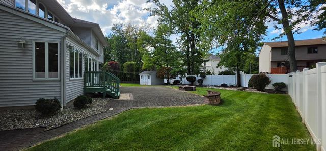 6 Sandra Drive, Edison, NJ 08820