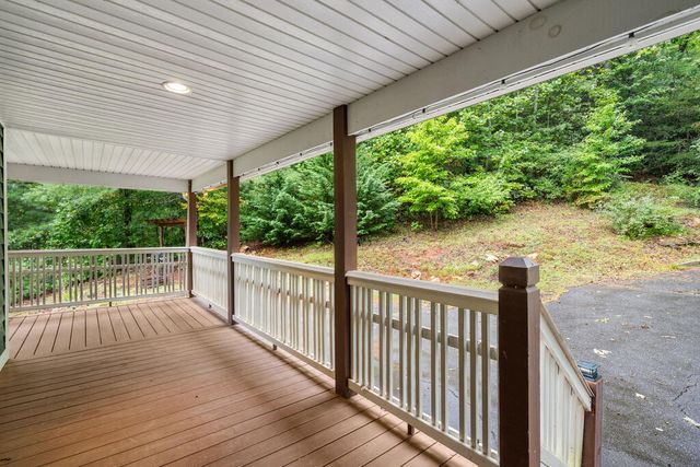 2103 Pooh Corner, Hiawassee, GA 30546