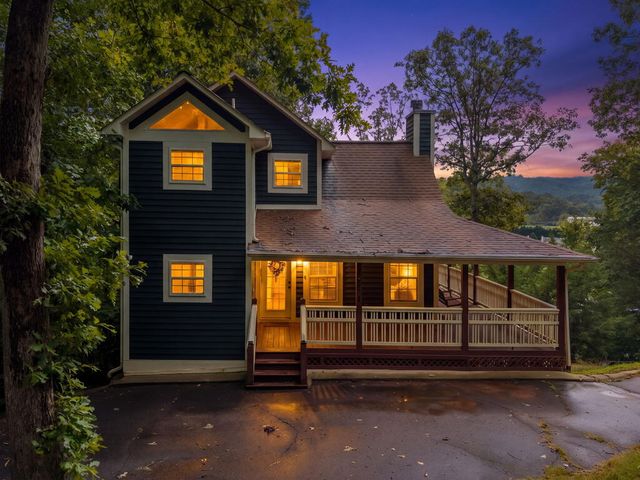 2103 Pooh Corner, Hiawassee, GA 30546