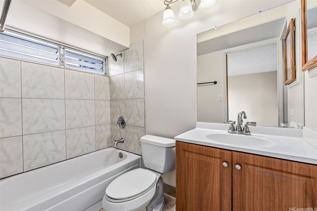 2525 Date Street 603, Honolulu, HI 96826