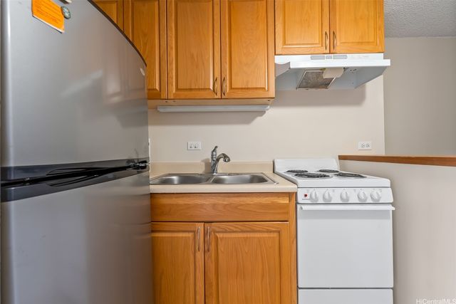 2525 Date Street 603, Honolulu, HI 96826