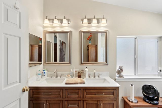 27197 Norton Grade Rd, Colfax, CA 95713