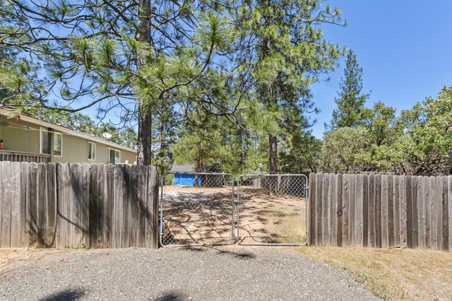 27197 Norton Grade Rd, Colfax, CA 95713