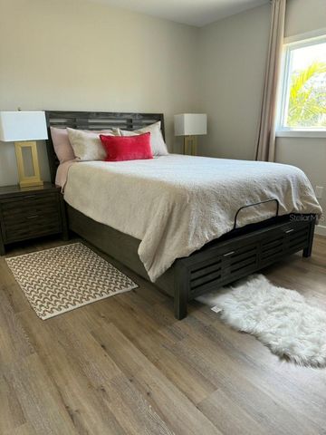 5247 CARMILFRA DRIVE, Sarasota, FL 34231