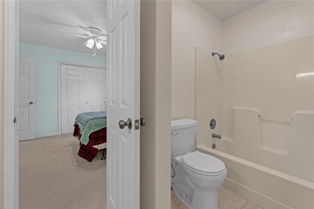110 N 85th Avenue, Fayetteville, AR 72704