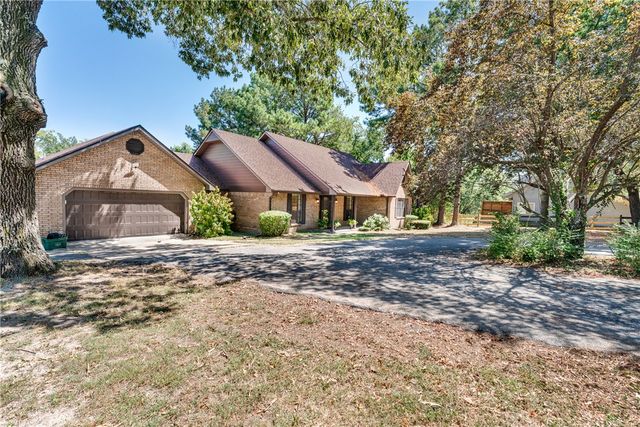 110 N 85th Avenue, Fayetteville, AR 72704