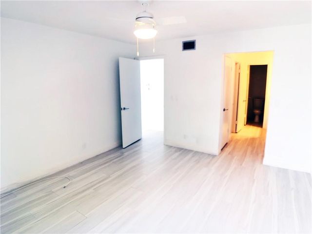 6521 Bay Club Drive 4, Fort Lauderdale, FL 33308