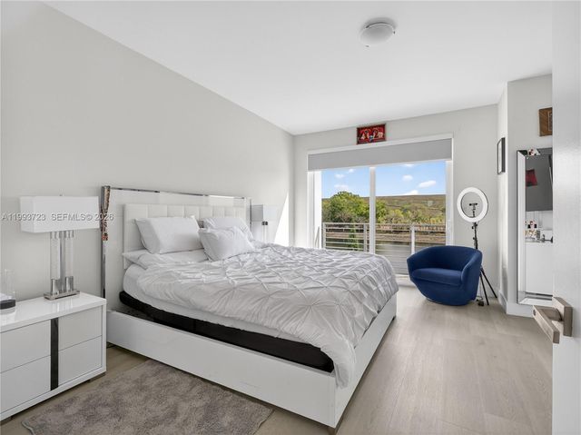 7159 NW 102nd Place, Doral, FL 33178