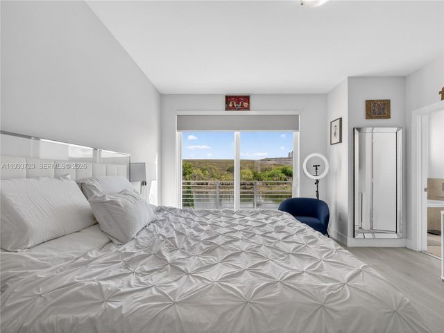 7159 NW 102nd Place, Doral, FL 33178