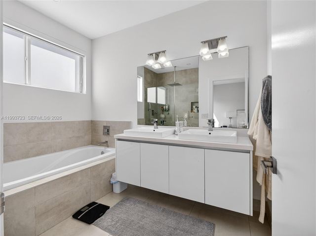 7159 NW 102nd Place, Doral, FL 33178