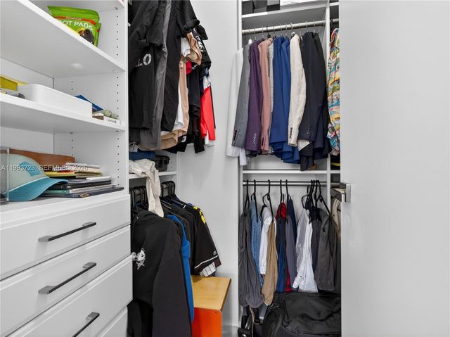 7159 NW 102nd Place, Doral, FL 33178