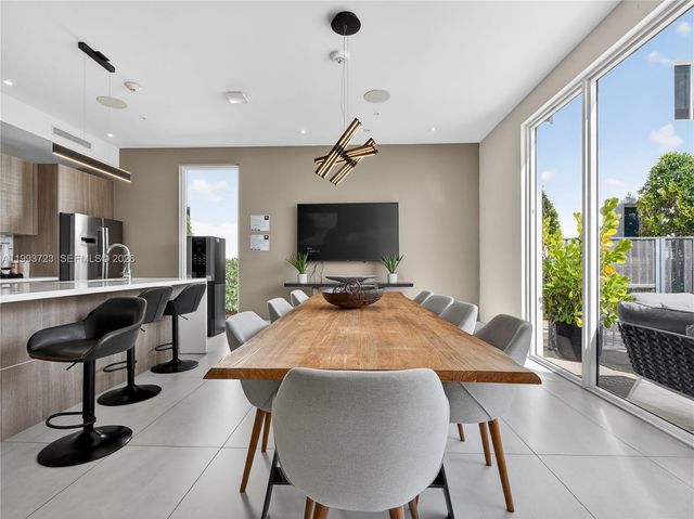 7159 NW 102nd Place, Doral, FL 33178