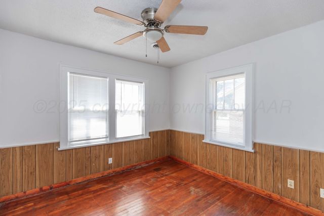 1129 E Francis Avenue, Pampa, TX 79065