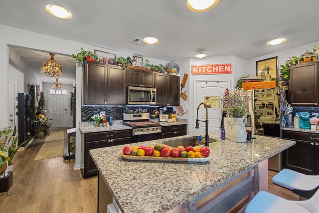 5664 Hickory Woods Dr, Antioch, TN 37013