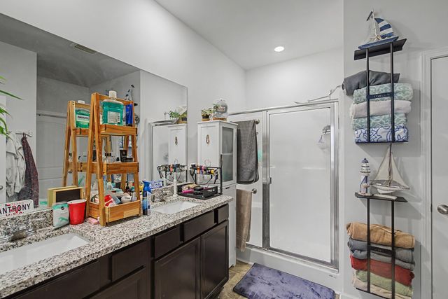 5664 Hickory Woods Dr, Antioch, TN 37013