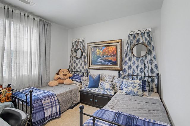 5664 Hickory Woods Dr, Antioch, TN 37013