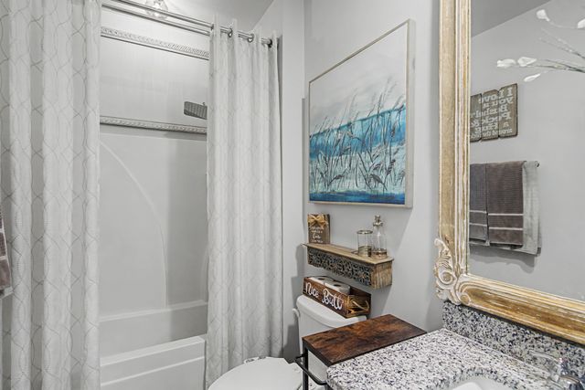 5664 Hickory Woods Dr, Antioch, TN 37013