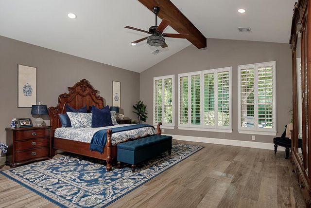 22 Lake Reverie Place, The Woodlands, TX 77375