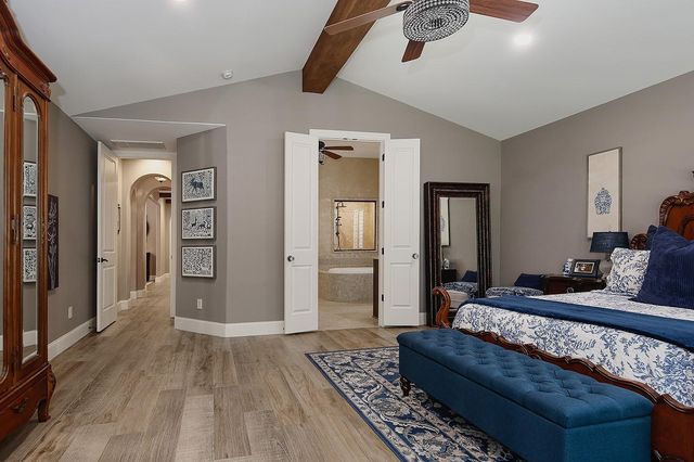 22 Lake Reverie Place, The Woodlands, TX 77375