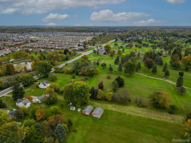 49525 North Avenue, Macomb Twp, MI 48042