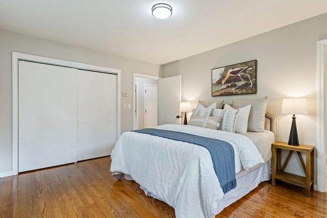 50 Oak St, Mansfield, MA 02048